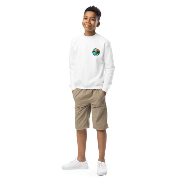 youth-crew-neck-sweatshirt-white-front-68bb2dddb4560.jpg Sudadera kids Orbayu Essence